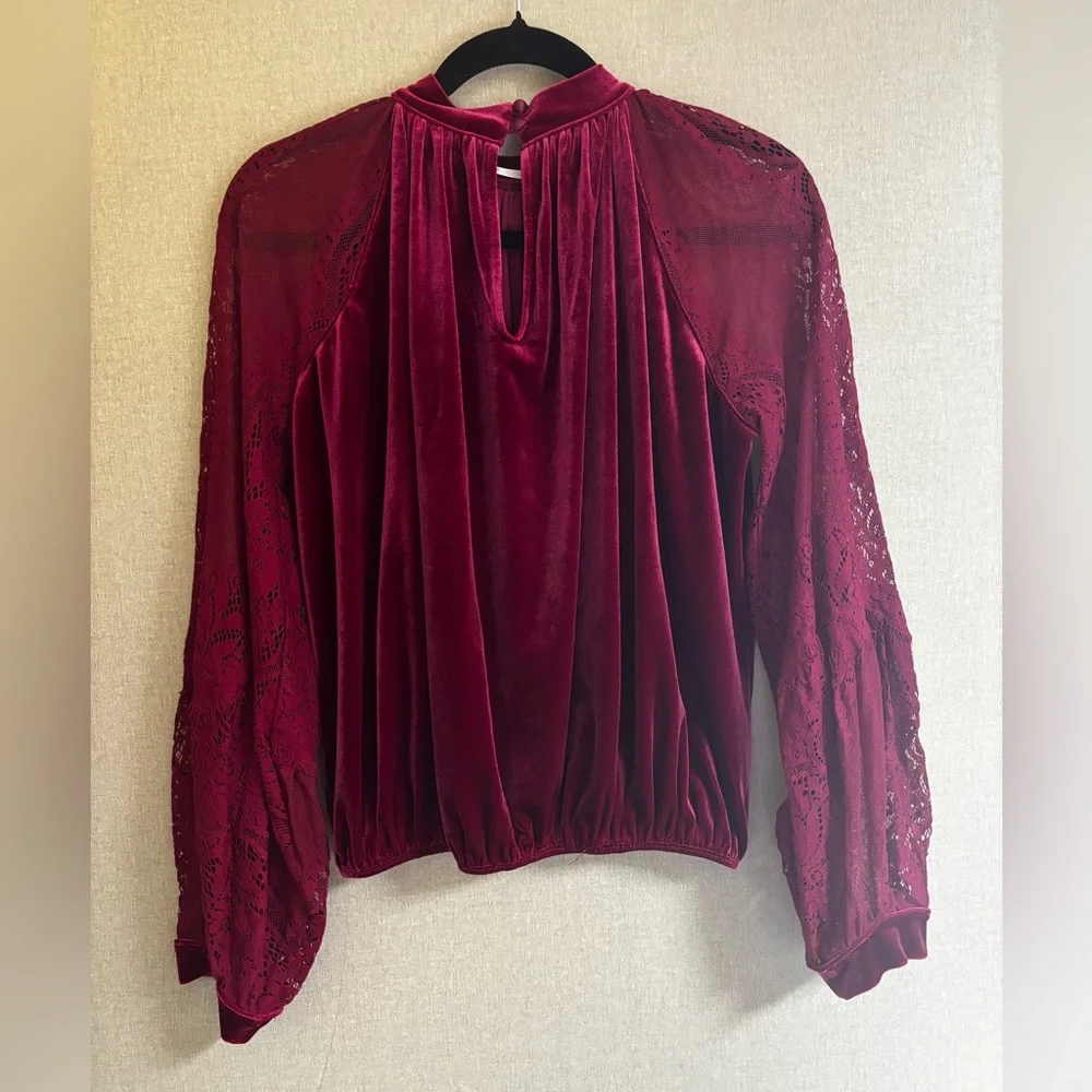 Free people raspberry lace  blouse - Picture 6 of 6
